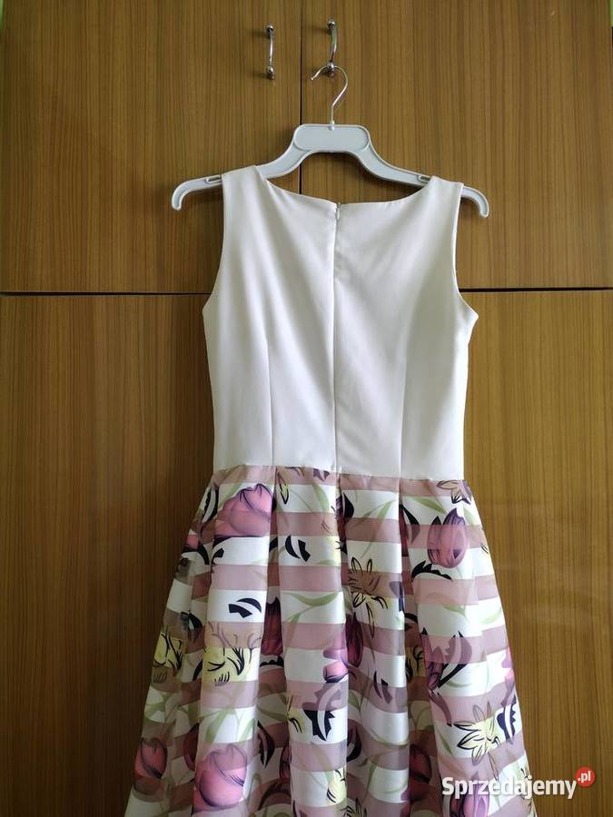 Piękna sukienka rozkloszowana Lubartów