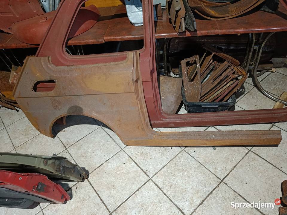 Błotnik z progiem fiat 126p st Siepraw