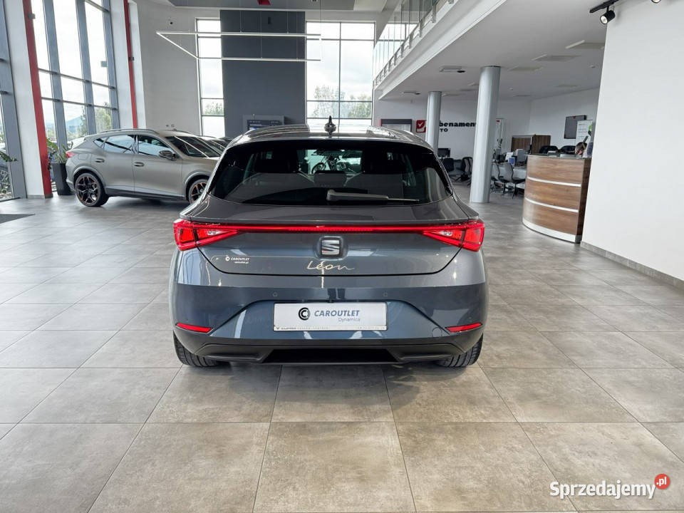 Seat Leon Xcellence 15TSI 130 M6 2021 r salon I Myślenice