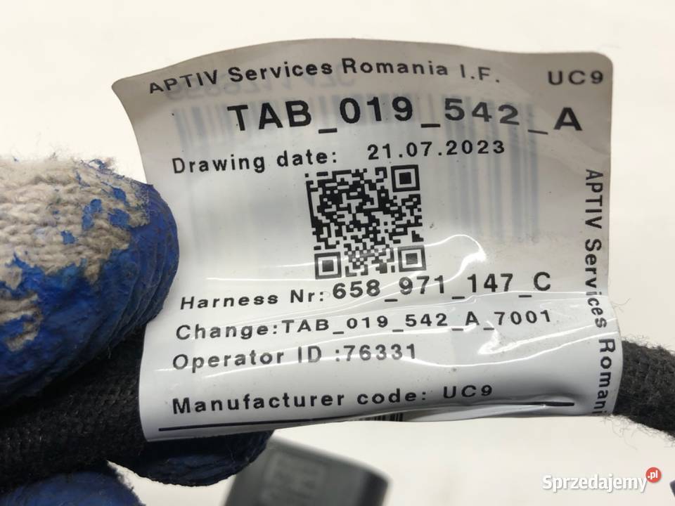 WIĄZKA KLAPY BAGAŻNIKA TYŁ SKODA KAMIQ