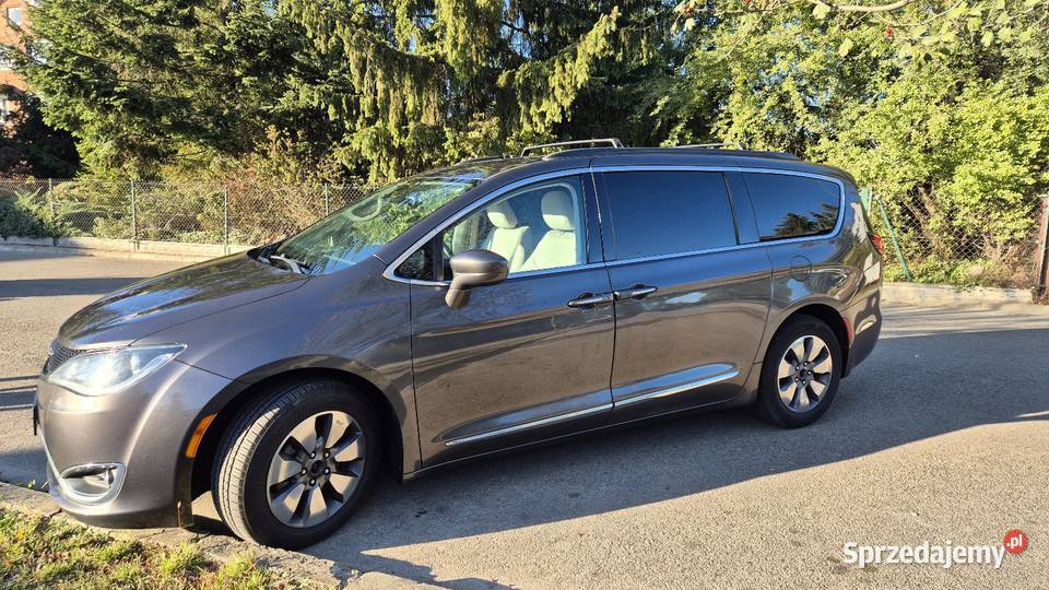 Chrysler Pacifica światła do jazdy dziennej Pacifica lubelskie