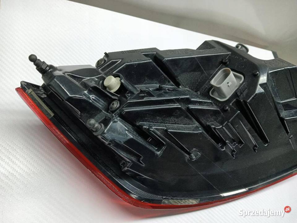 LAMPA TYŁ TYLNA PRAWA AUDI TT 8S0945096A