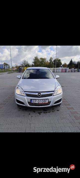 Sprzedam Opel Astra H 2009 lift sprowadzony Piotrków Trybunalski