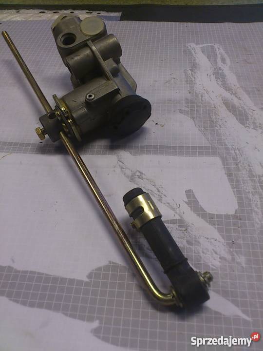 Zawór poziomujący 5261000020 IKARUS PR 110 Części Gdynia