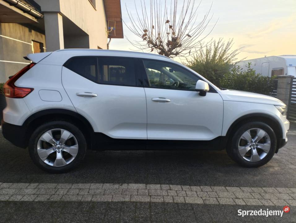 Volvo xc40 20 T5 Momentum nieuszkodzony Białystok