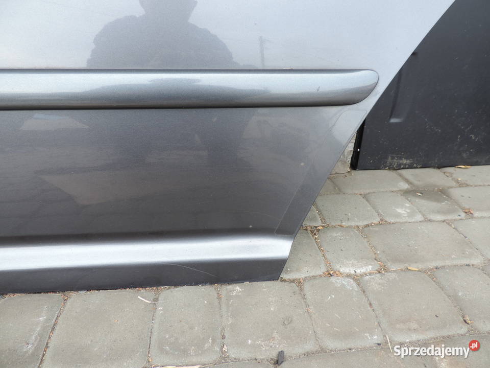 TOYOTA AVENSIS T25 FL KOMBI DRZWI LEWY TYŁ 1G3 Nowy Sącz