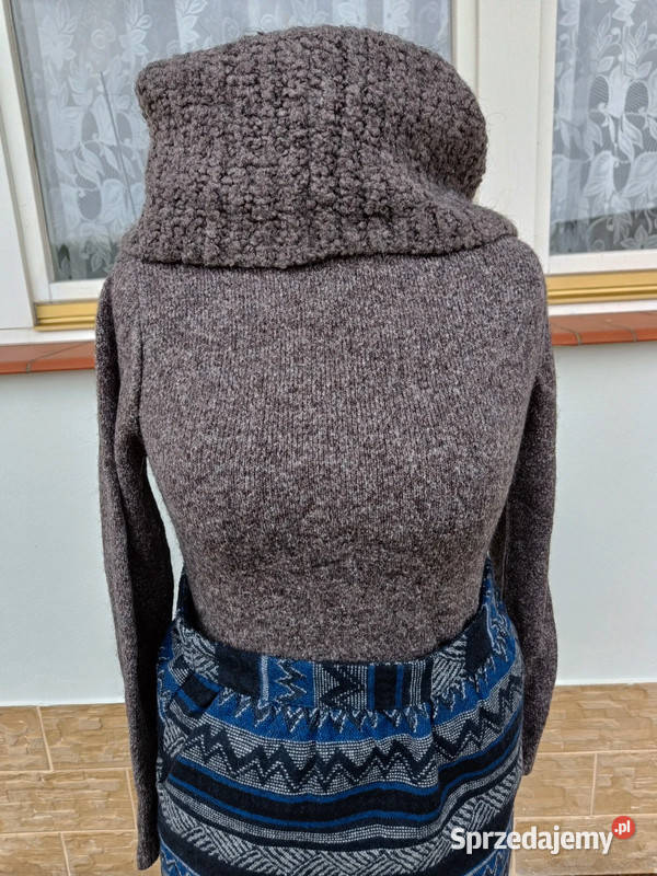 Brązowy milutki golfik Lisa Tossa r S