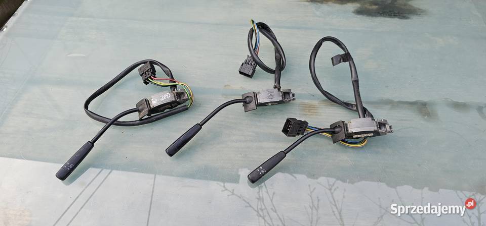 Włącznik tempomatu mercedes w210 2105400245 osobowe Pozostałe Zbąszyń