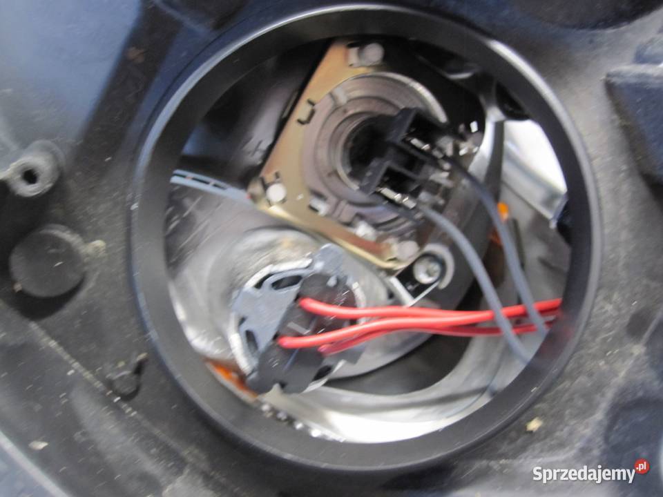 ALFA ROMEO MITO 12r lampa lewa przód 89101864 osobowe sprzedam