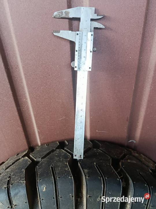 Opona razem z felgą 70012 Pozostałe lubelskie Biłgoraj