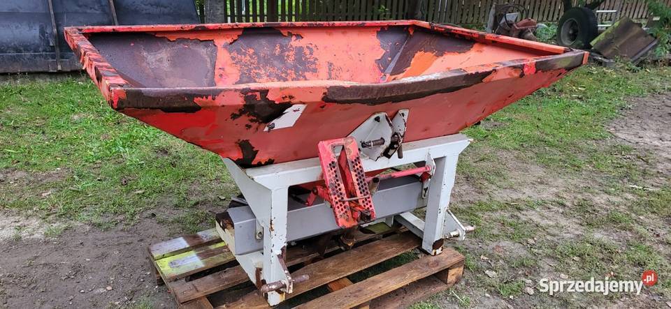 Rozsiewacz rauch 600 liter Ropczyce