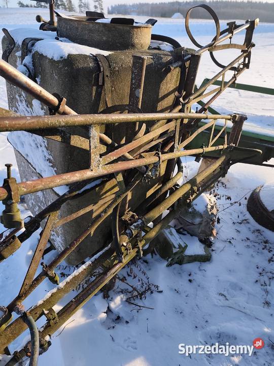 Sprzedam opryskiwacz polowy sprawny pompa Sejny