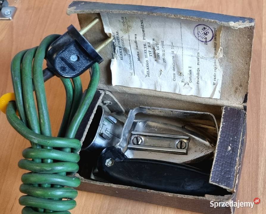 Żelazko Podróżne PRL Kolekcjonerskie Retro Wałbrzych