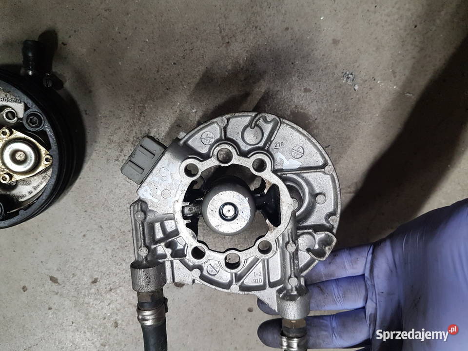 PEUGEOT 106 11 WTRYSKIWACZ WTRYSK PALIWA osobowe Turek