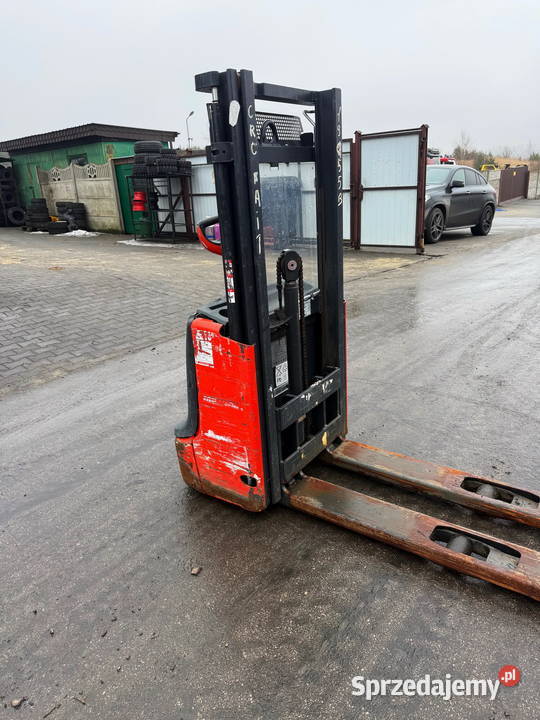 wózek paletowy z masztem LINDE L12 wolny skok elektryczny łódzkie Działoszyn