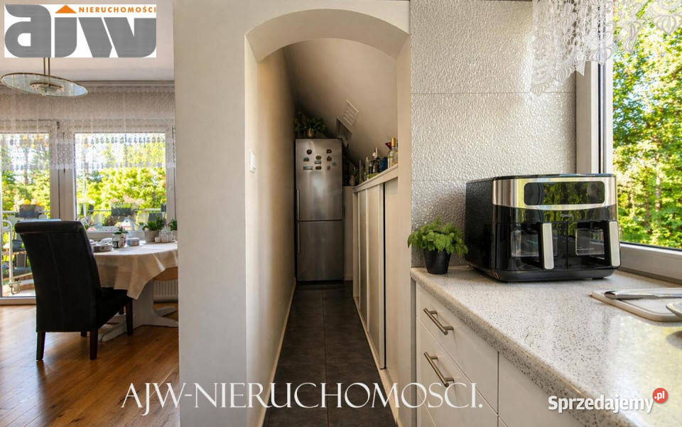 Dom wolnostojący Laski 390m2 mazowieckie