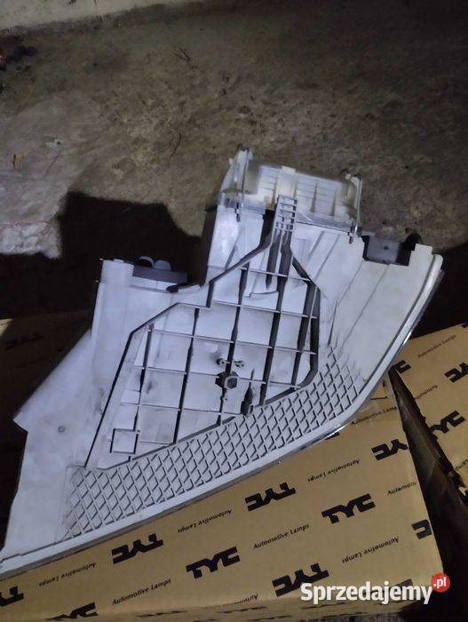 Lampy octawia 2 Lwówek Śląski sprzedam