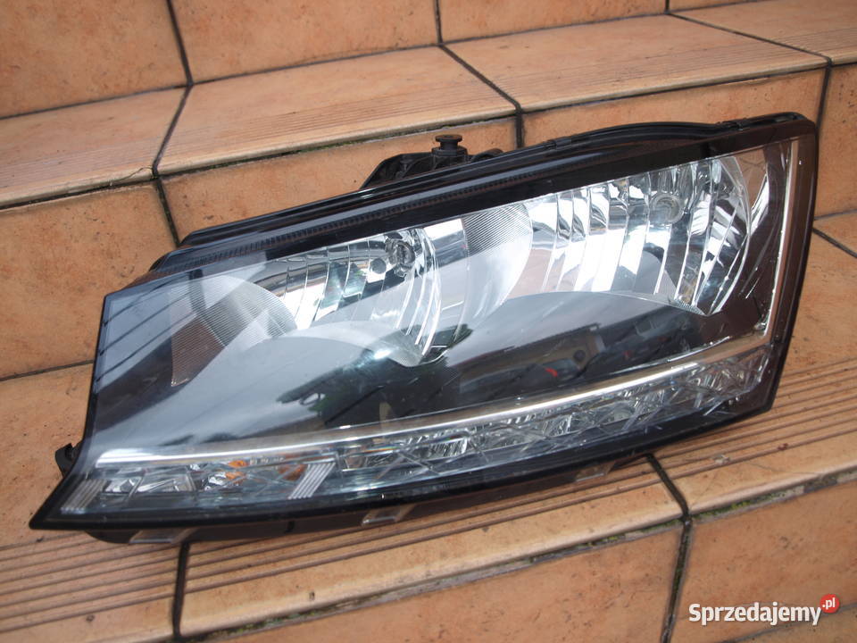 Skoda Fabia 3 III lift lampa lewa przód zwykła Kalisz