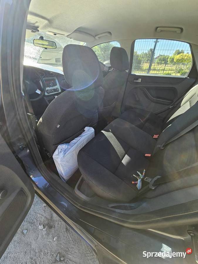 Ford focus sedan benzyna 16 Rybnik