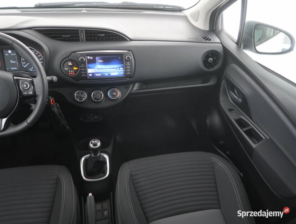Toyota Yaris 15 Dual VVTi benzyna Bielany Wrocławskie sprzedam