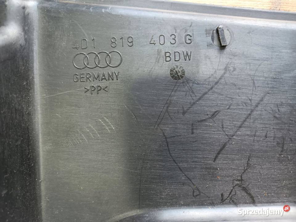4D1819403 AUDI A8 D2 OSŁONA MASKOWNICA PODSZYBIE Przemęt
