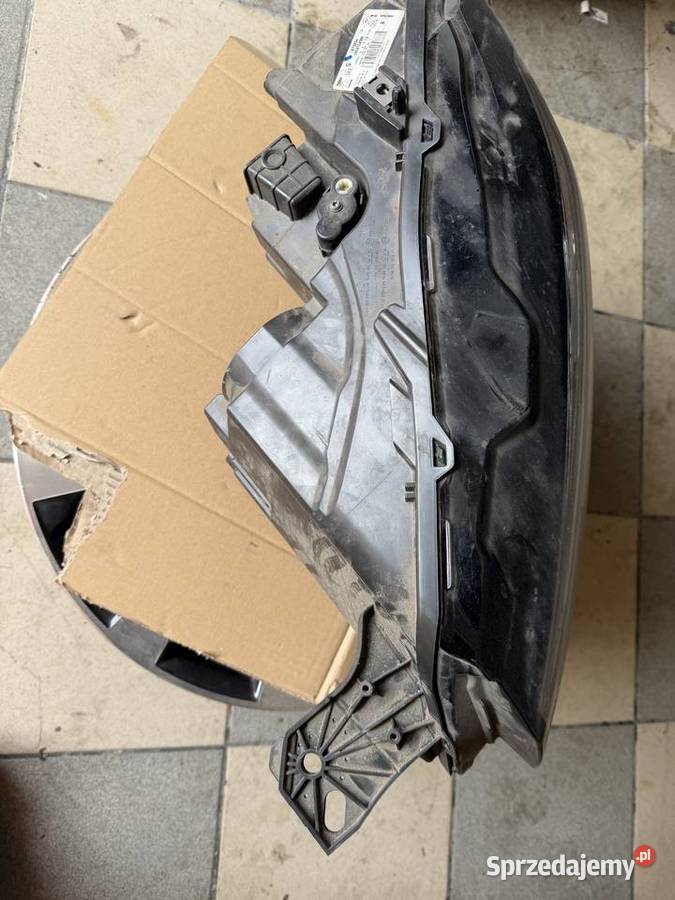 reflektor toyota proace city 2023 dolnośląskie