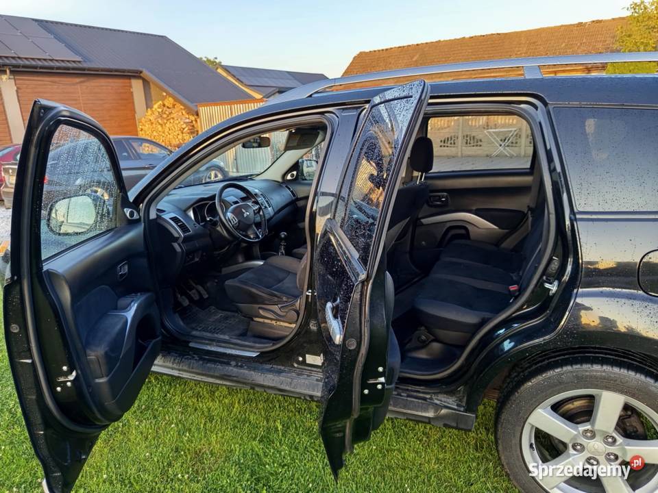 Mitsubishi Outlander 20 DID 4x4 7 osobowy Wierzbica