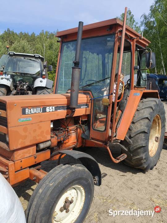 Ciągnik rolniczy renault 651 wspomaganie