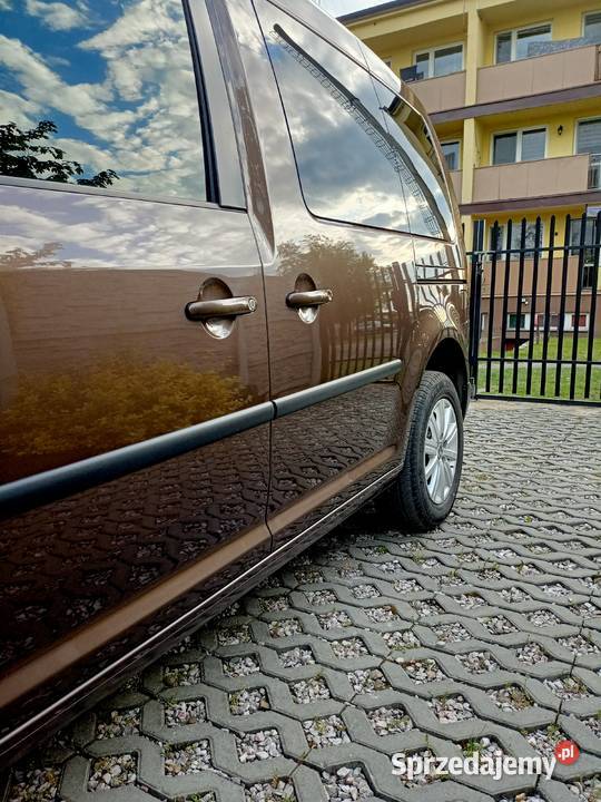 Sprzedam samochód Volkswagen Caddy 16 TDI Rok produkcji 2013 Koło sprzedam