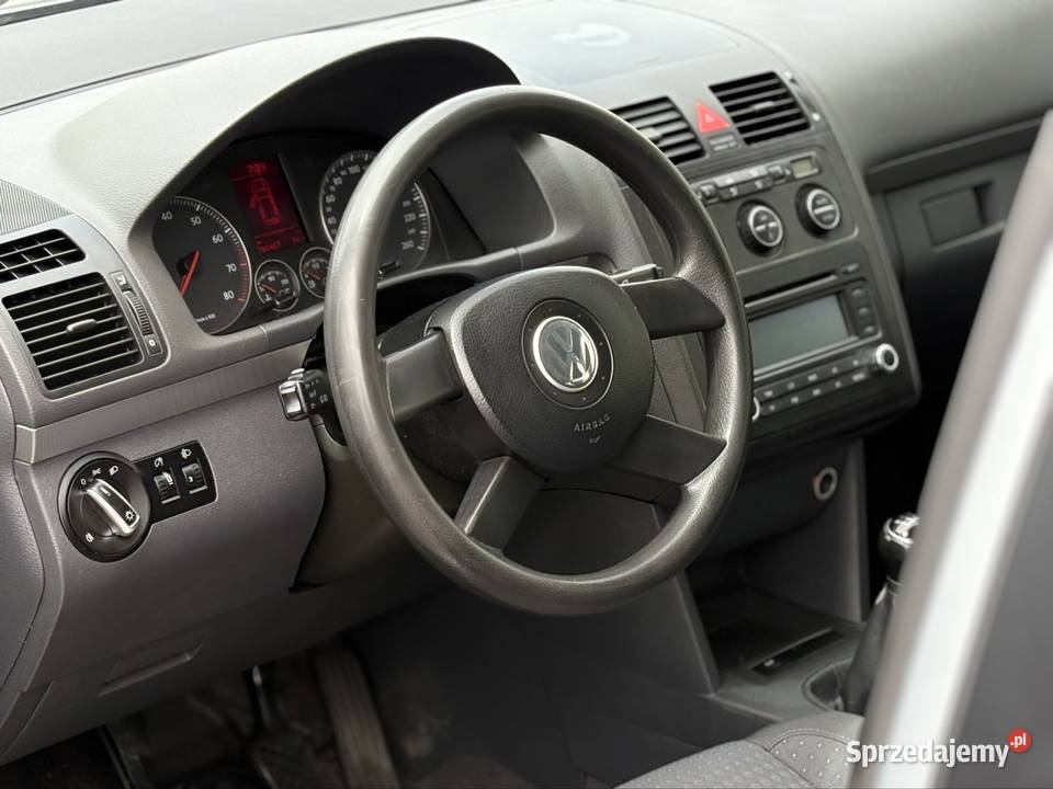Volkswagen Touran 2005 16 Benzyna Manual 6 mazowieckie Warszawa