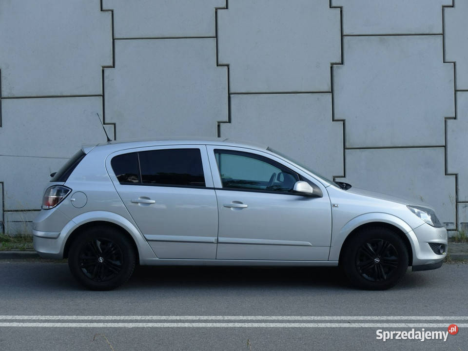 Opel Astra 14 BenLPGCzujniki ParkowaniaKlima H Opel