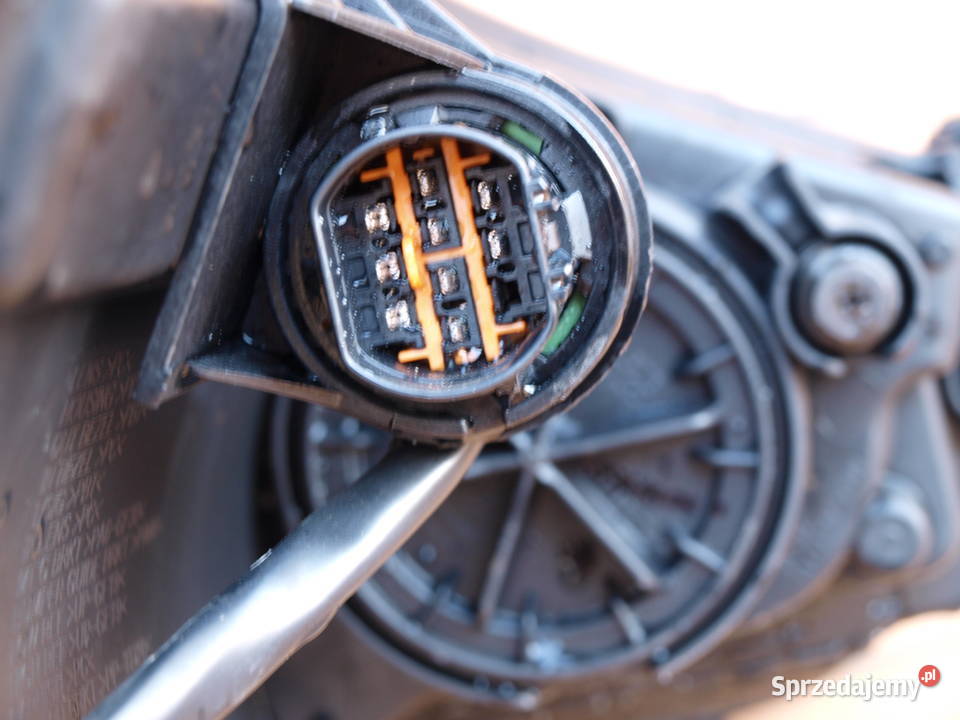Hyundai ix20 lampa lewa przód 9 pinów 2010 2019r Kalisz