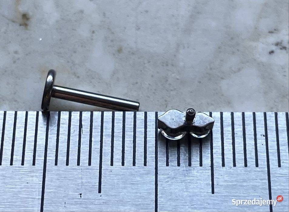 Kolczyk Labret Tytan z Cyrkoniami Podwójna