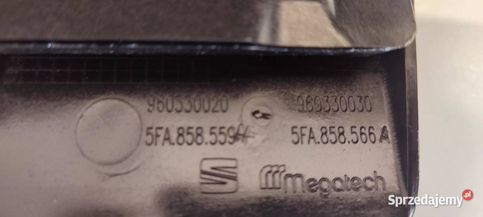 CUPRA FORMENTOR RAMKA LICZNIKA OSŁONA KOLUMNY sprzedam