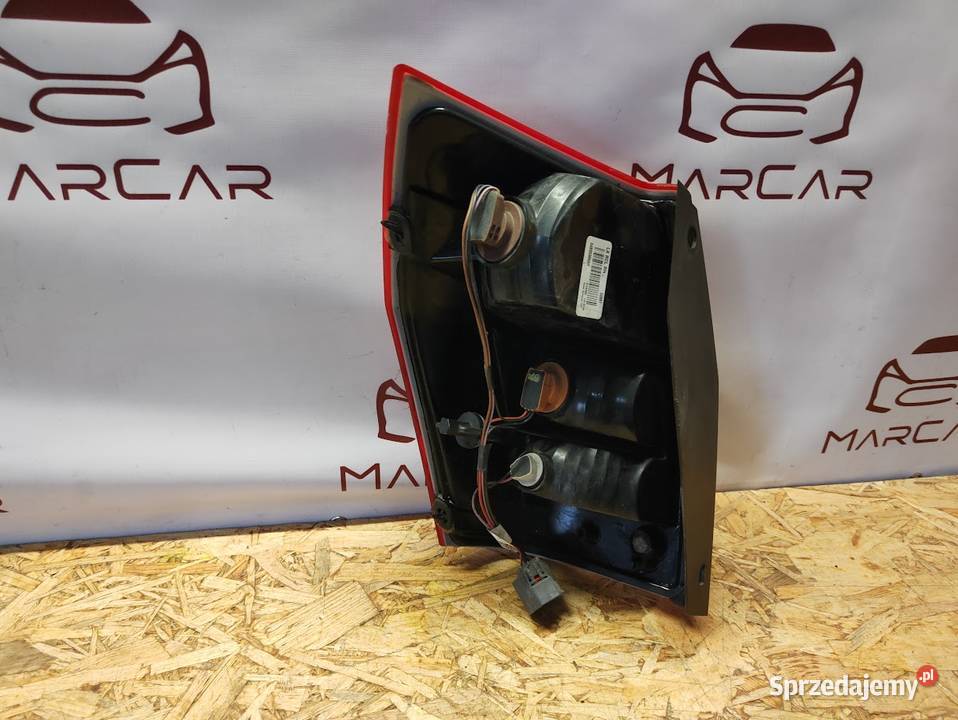 Lampa Prawy Tył Chrysler 300c Kombi 0510 osobowe Lampy tylne wielkopolskie Pleszew