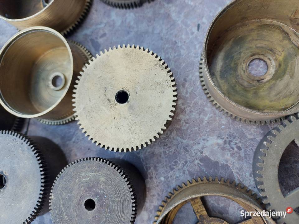 28 bębny mechanizmów zegarów uszkodzone na pomorskie Tczew