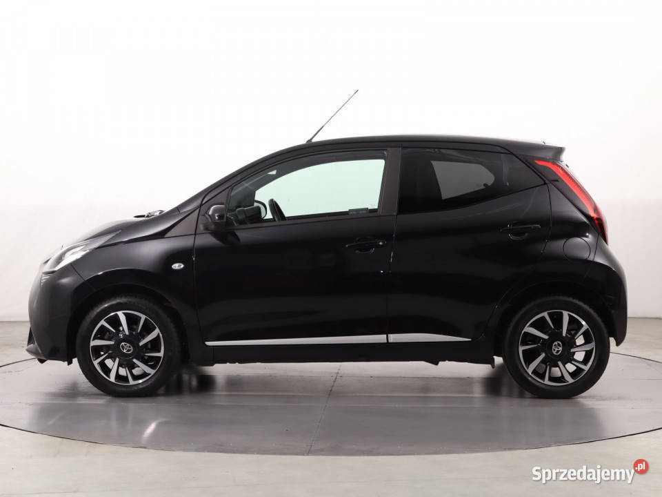 Toyota Aygo 10 VVTi Hatchback śląskie Katowice