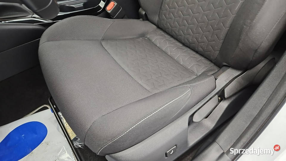 Toyota Corolla 18 Hybrid Comfort Z polskiego Zarejestrowany w Polsce