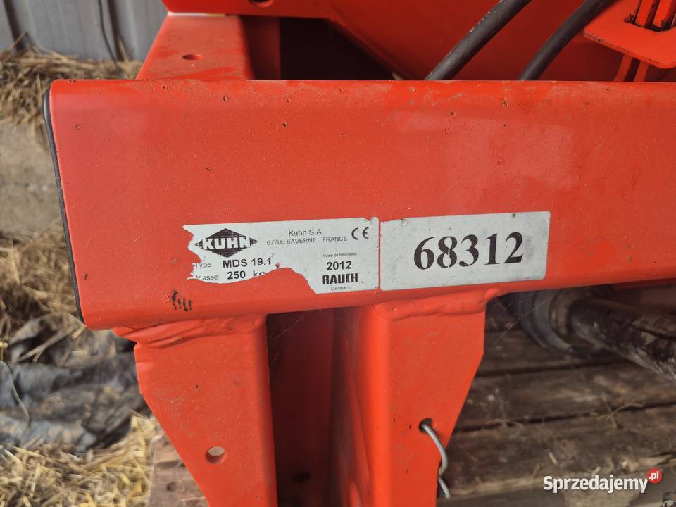 Rozsiewacz KUHN MDS 191 Rozsiewacze nawozów Komarów Dolny