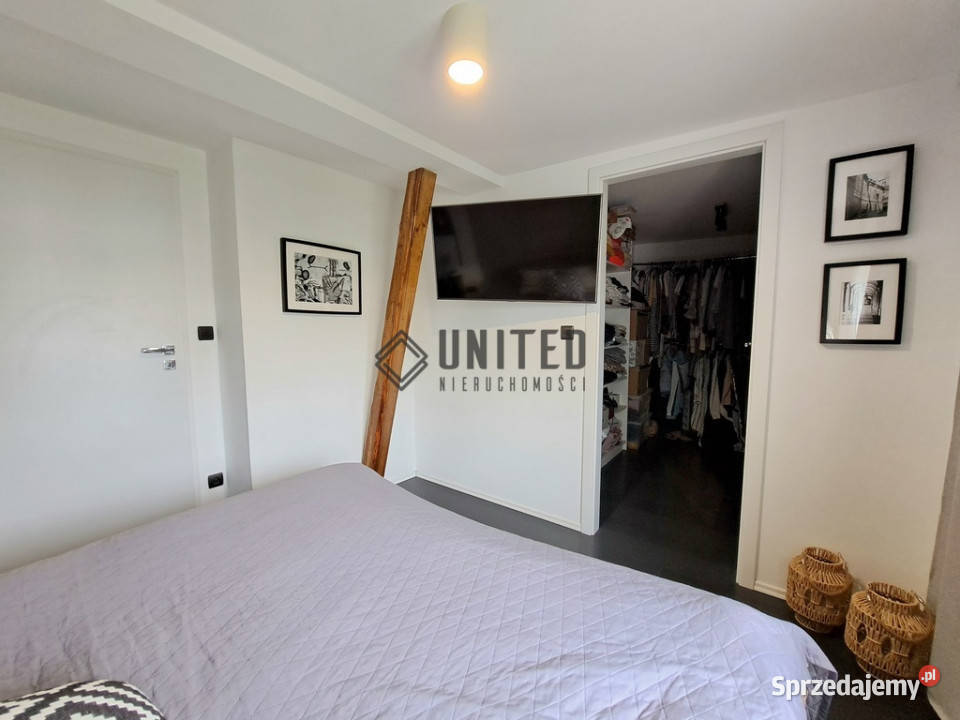 Dom wolnostojący Mirków 189m2