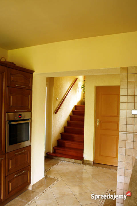 Dom na sprzedaz w Ustrzyki Dolne sprzedam