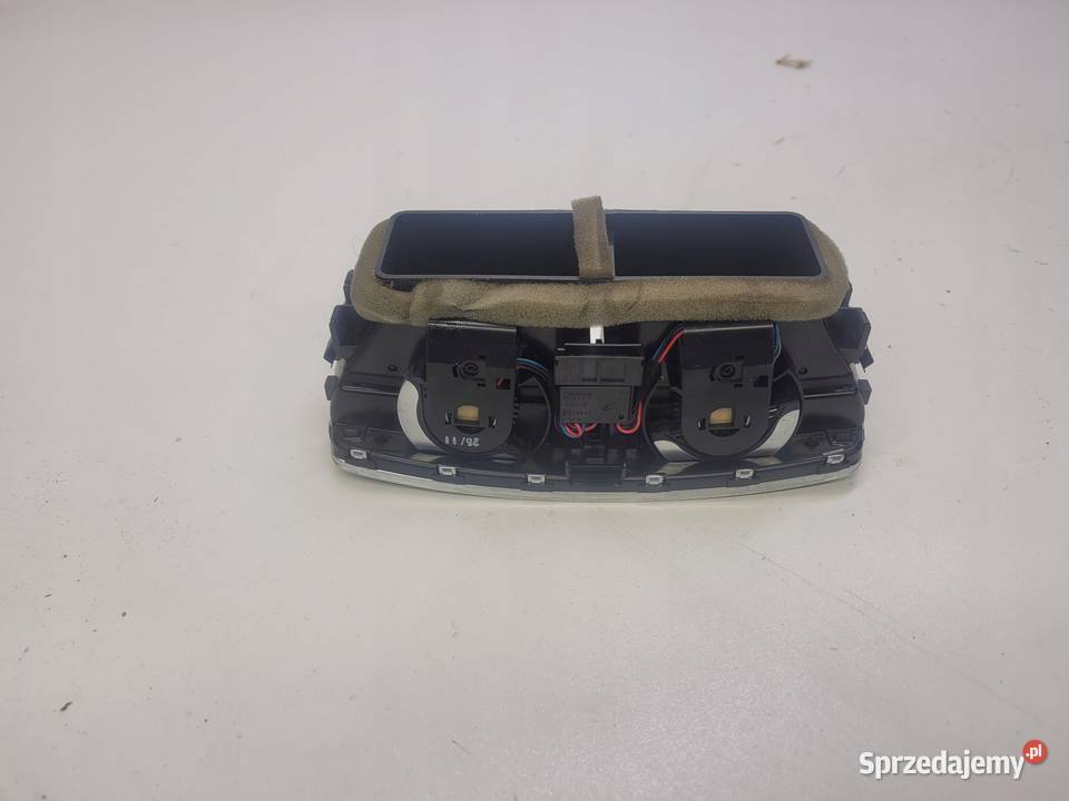 KRATKA NAWIEWU TYŁ AUDI A8 D4 4H0819203B śląskie