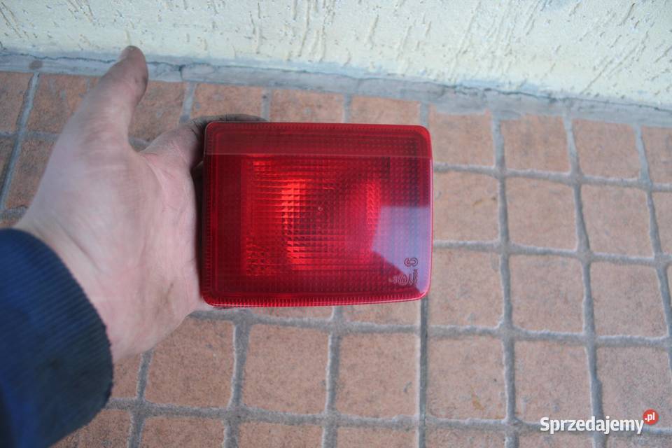 LAMPA KLAPY LEWY TYŁ PEUGEOT 407 SW KOMBI