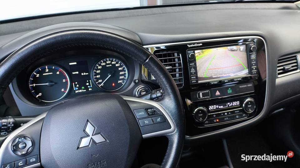 Mitsubishi Outlander 23 DID Intense 4WD 2013r manualna Rzeszów