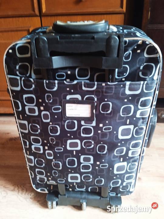 Walizka kabinowa na kółkach Kraków