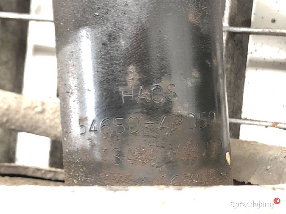 AMORTYZATOR LEWY PRZÓD ZE SPRĘŻYNĄ HYUNDAI i20