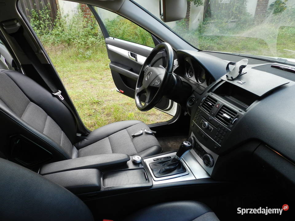 MercedesBenz Klasa C W204 śliczna limuzyna z komputer pokładowy Puszczykowo
