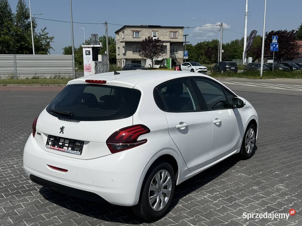 Peugeot 208 2019 Benzyna