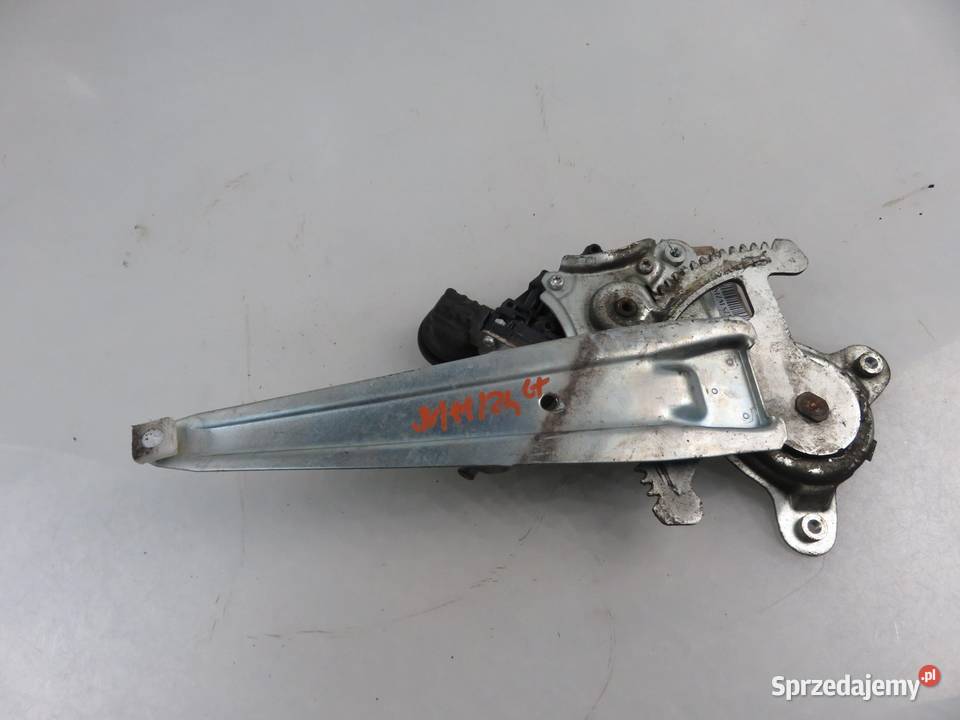 PODNOŚNIK SZYBY LEWY TYLNY TOYOTA URBAN CRUISER