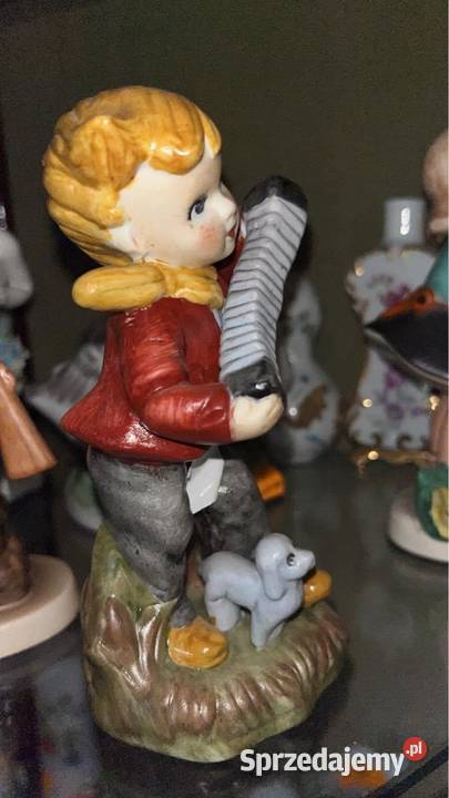 Figurka chłopca z pieskiem i z akordeonem Porcelana i szkło Gdańsk sprzedam